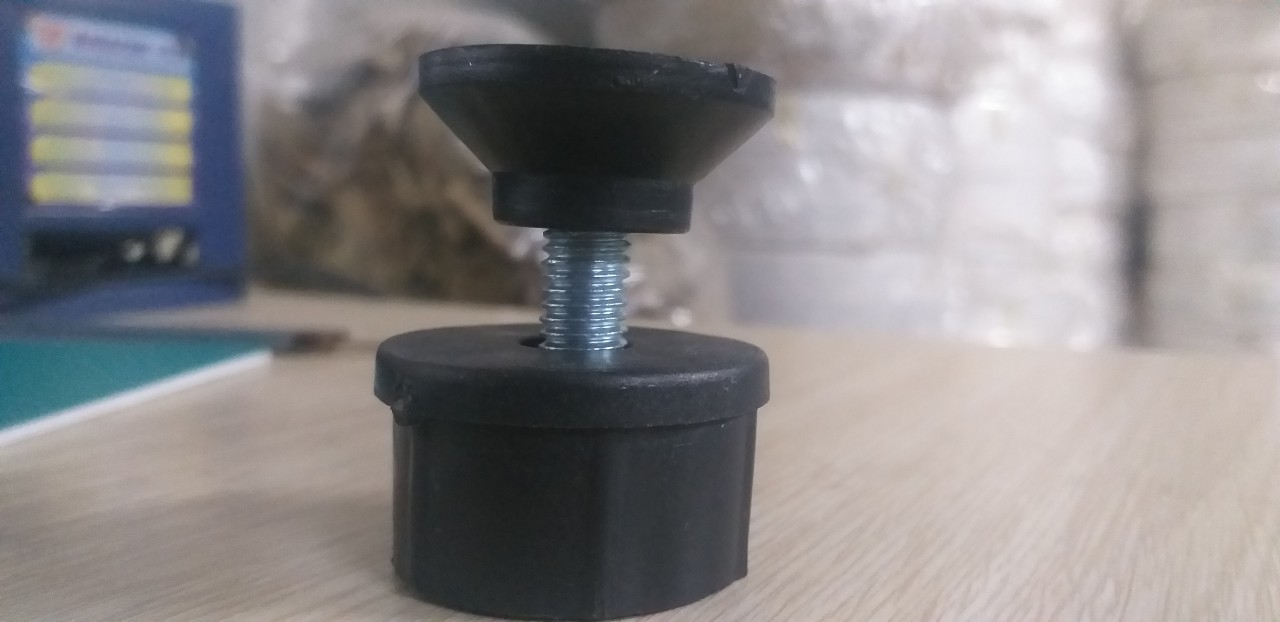 Chân tăng chỉnh chân sắt tròn phi 40