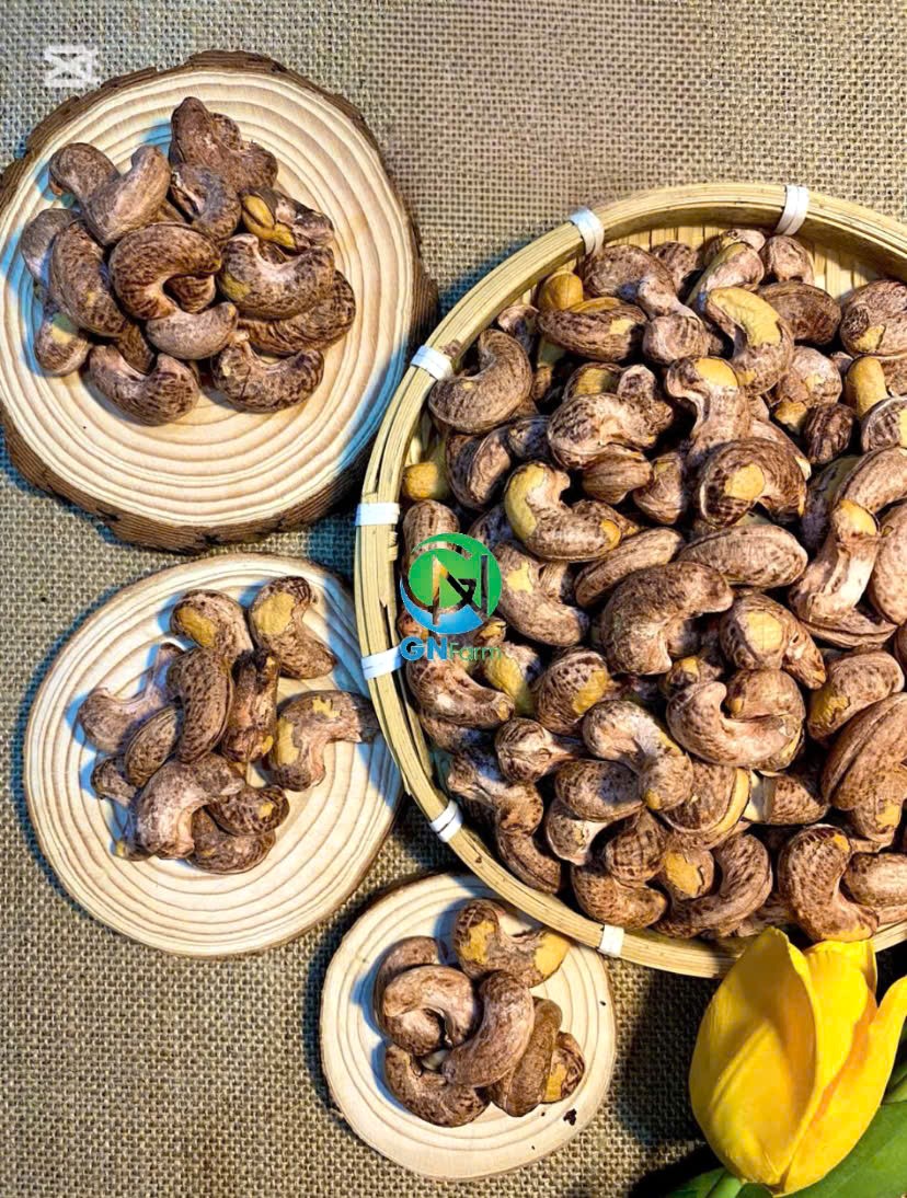 Hạt Điều Rang Muối Bình Phước Hạt Điều A Cồ Vỏ Lụa Nguyên Hạt Giòn Ngon Chất Lượng Trên Từng Hạt - Hộp 250g/500g