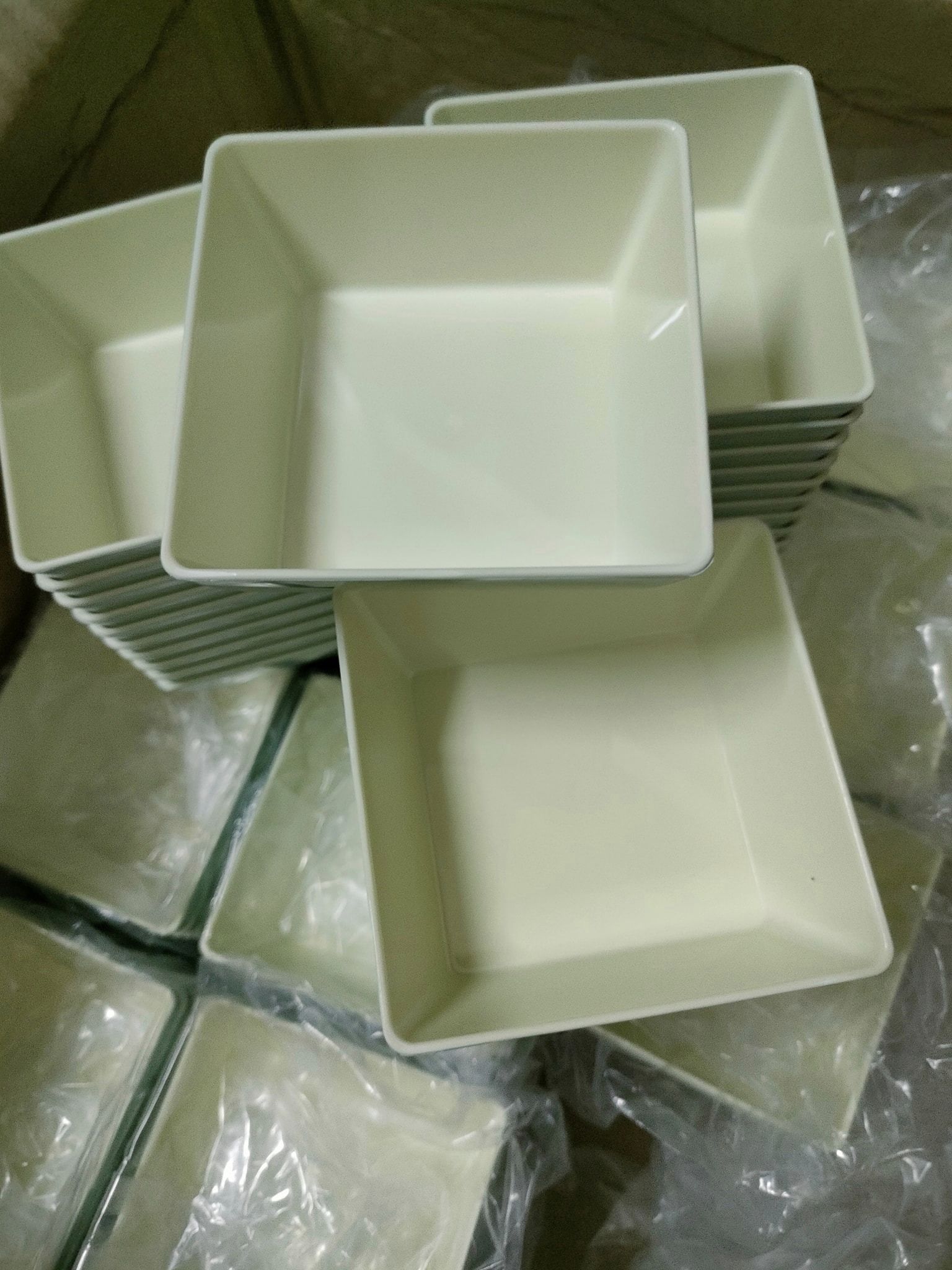 Set 10 bát nhựa phíp vuông (màu xanh mint)