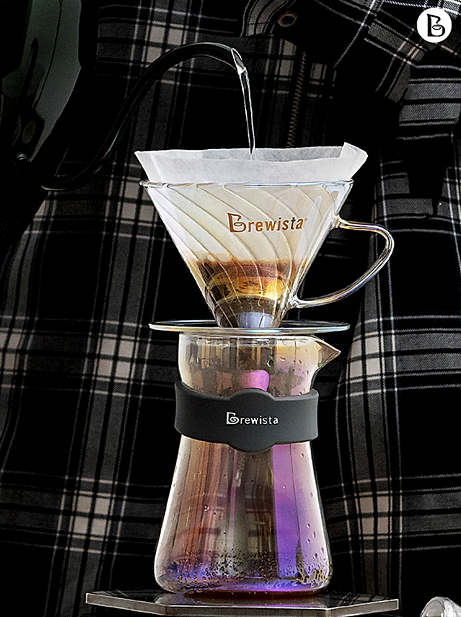 Bộ phễu V60 pha cà phê pour over thủy tinh Brewista Tornado Dripper & Server - Bright Moon