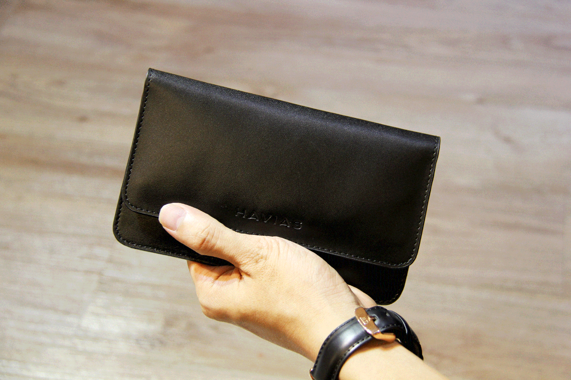 Momo2 havias ví dài unisex nắp gập da bò vachetta premium nhập khẩu 100%