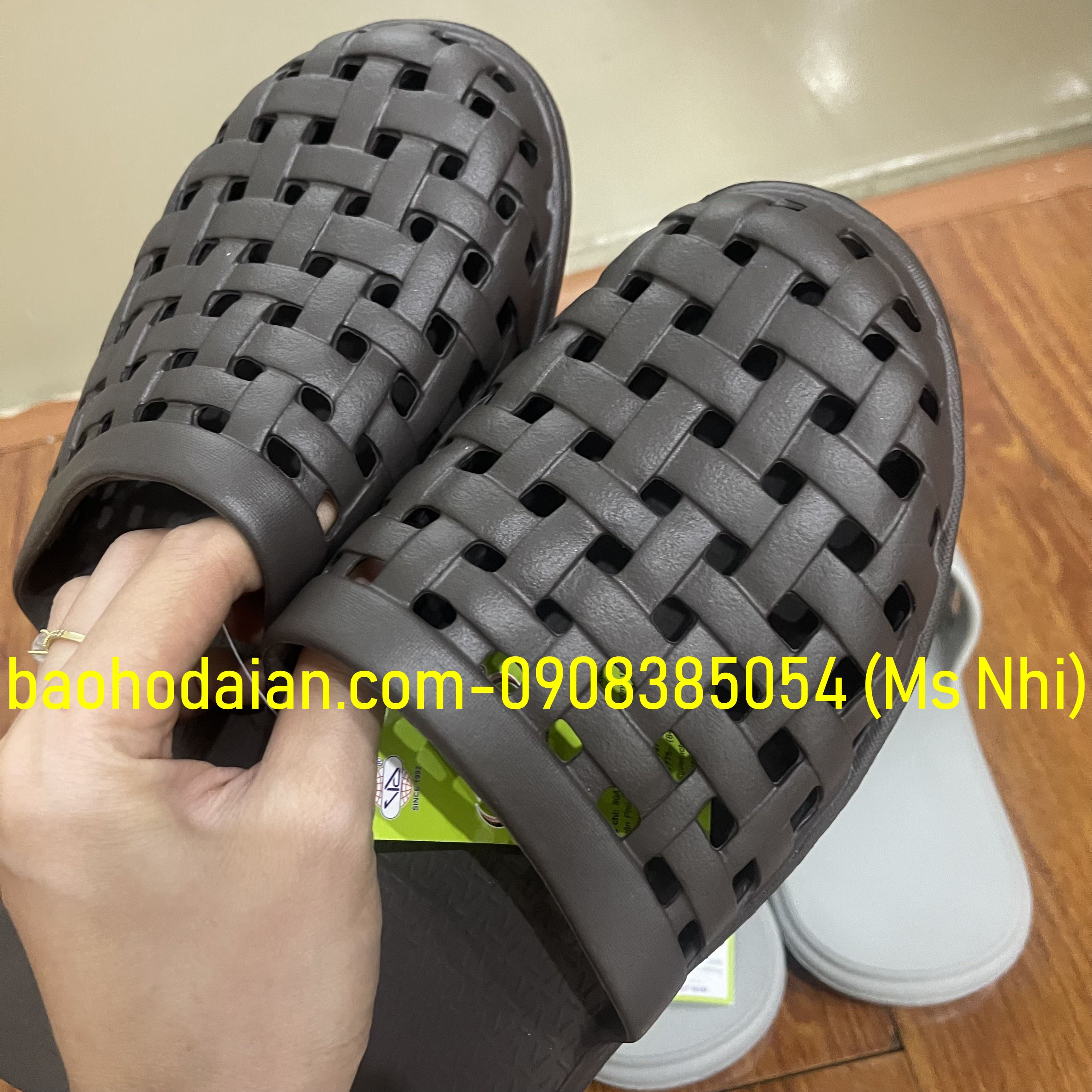 Dép xốp siêu nhẹ mang trong phòng sạch- VAC E093