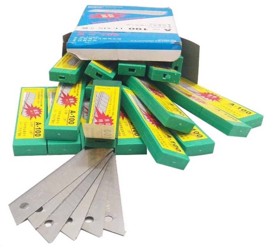 Hộp 10 Lưỡi Dao Rọc Giấy YIDISI A-100