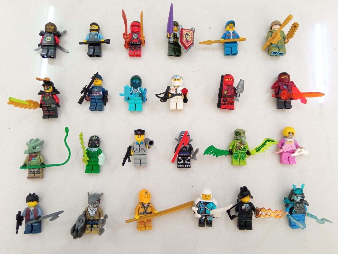 Combo 5 NHÂN VẬT Lego MINIFIGURES