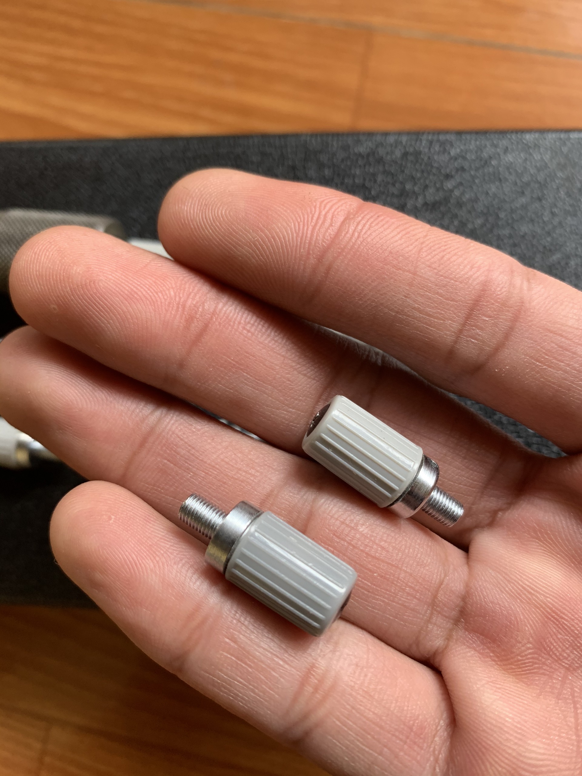 Cóc vặn panme, Núm vặn panme Mitutoyo, Ratchet knob