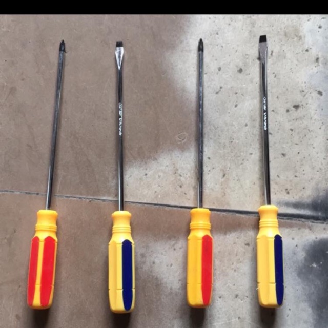 Tô Vít 1 Đầu Sọc Thân 5Mm
