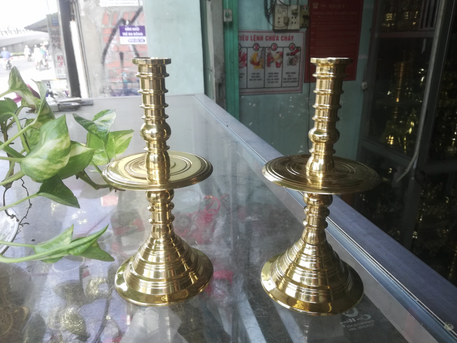 Chân nến trơn 16,5cm truyền thống bằng đồng