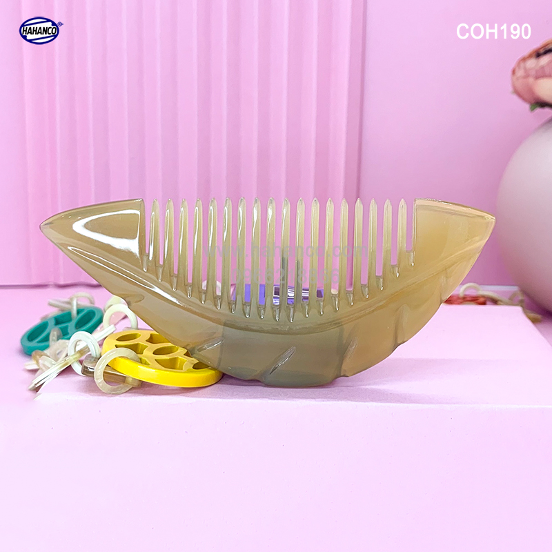 Lược sừng xuất khẩu cao cấp mini hình lá đẹp (Size: XS - 11cm) có thể bỏ túi (COH190) HAHANCO