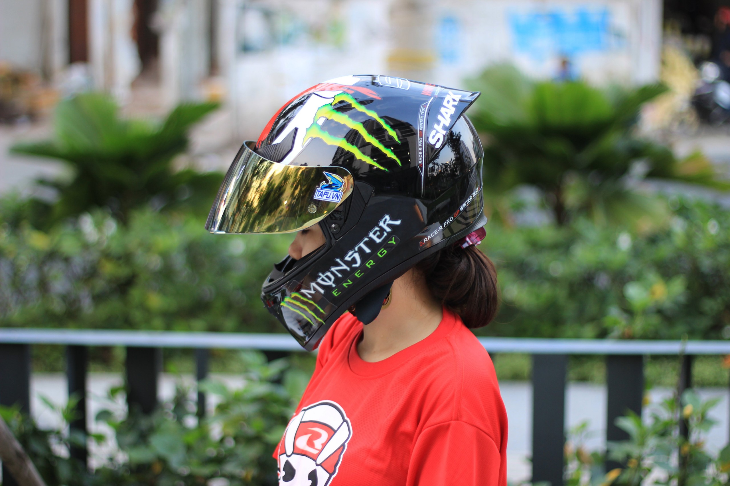 Mũ Bảo Hiểm Fullface ROYAL M138B 1 Kính Lên Tem Shark Loeno 99