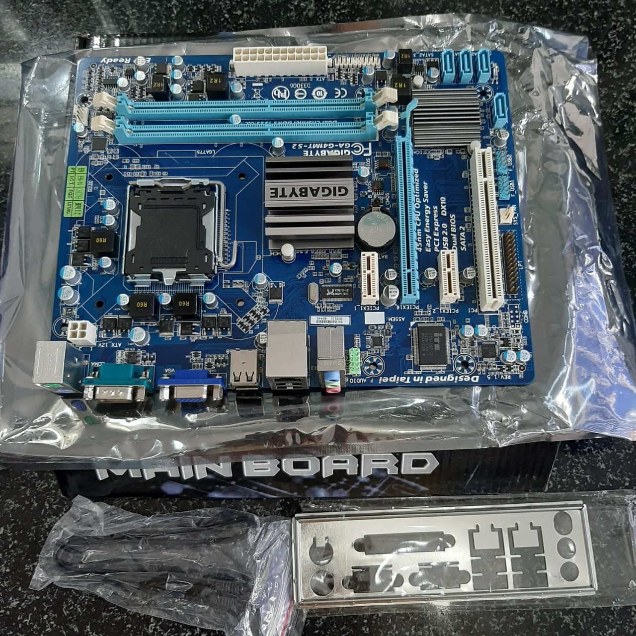 Main Gigabyte G41MT-S2