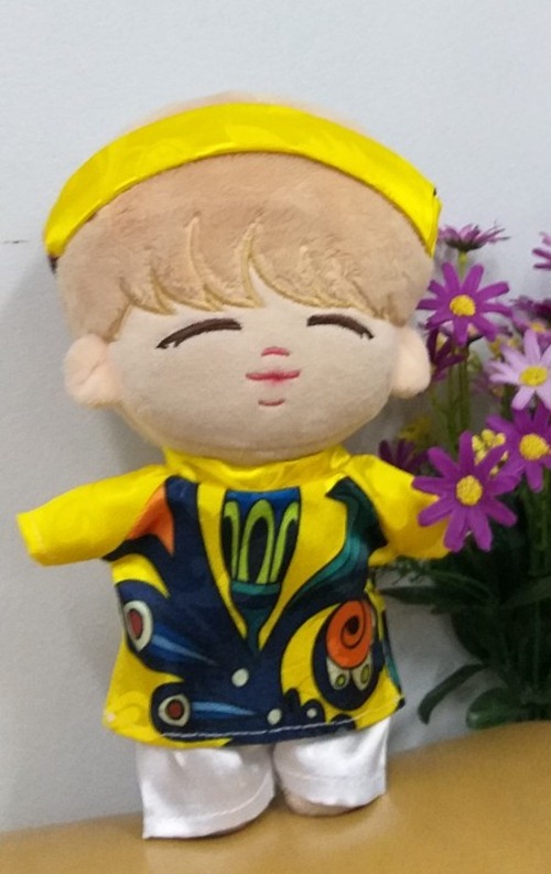Outfit doll 20 kpop áo dài gấm vàng