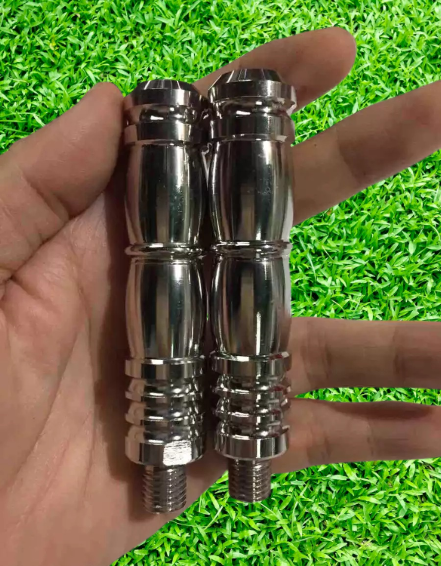Gác chân sau Inox đặc 304 dùng cho xe 67