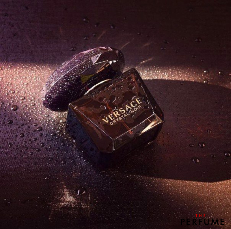 Nước hoa Versace Crystal Noir Eau De Toilette