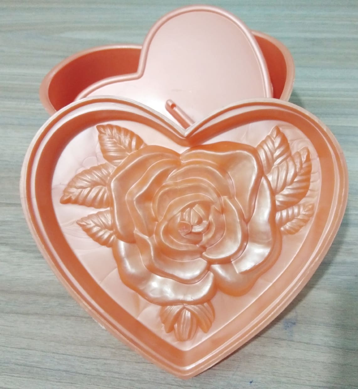 Khuôn xôi Trái Tim 16 Cm Hiệu Ngọc Lan Hình Hoa Hồng
