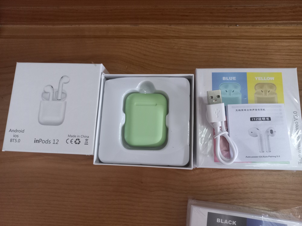 Tai nghe bluetooth i12