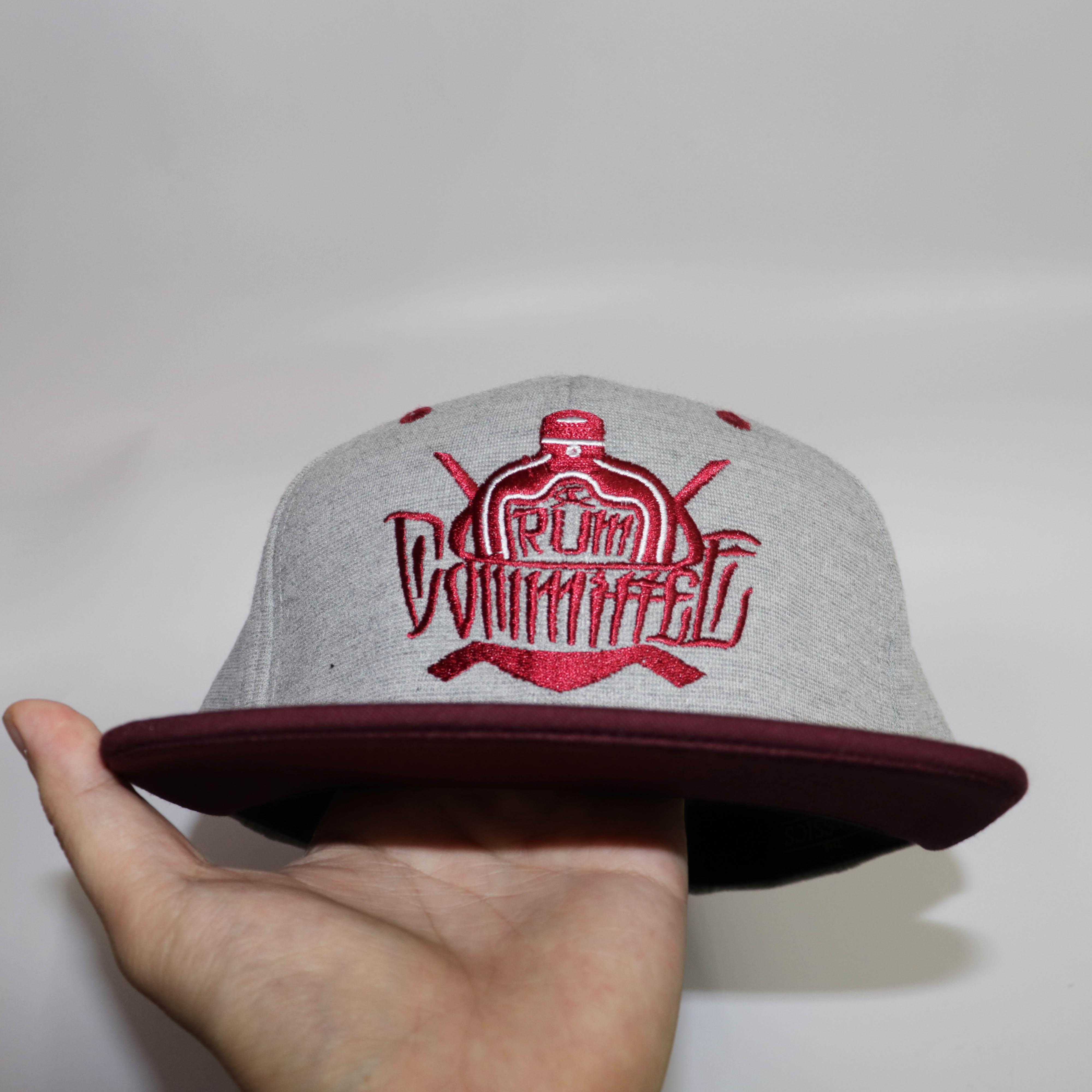 Nón Snapback NHS Xám  Kết Đỏ Đô BT001.