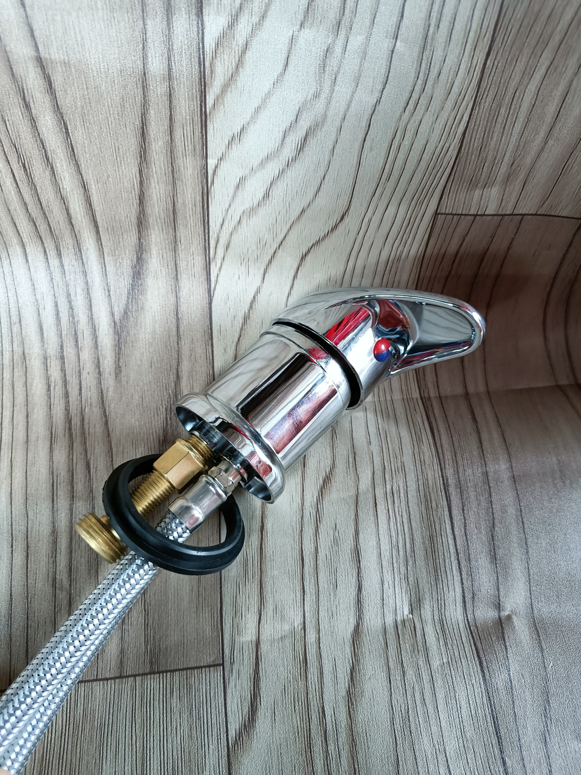 Đầu gật gù (chỉ có cái đầu gật gù) dây bạc