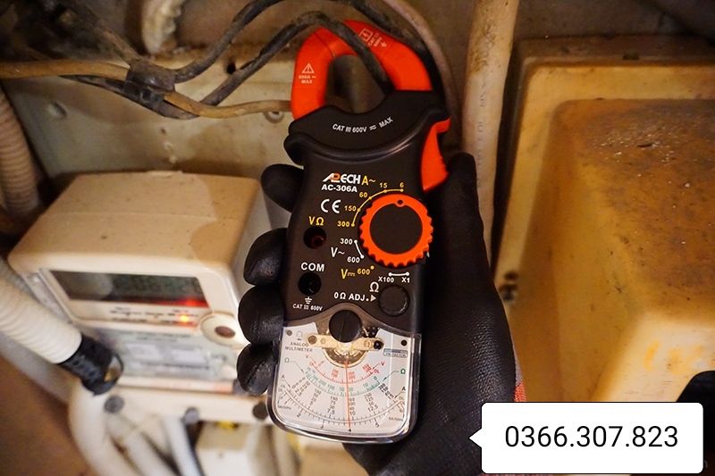 [HCM]Ampe kìm hiển thị kim APECH AC-306A (300A)