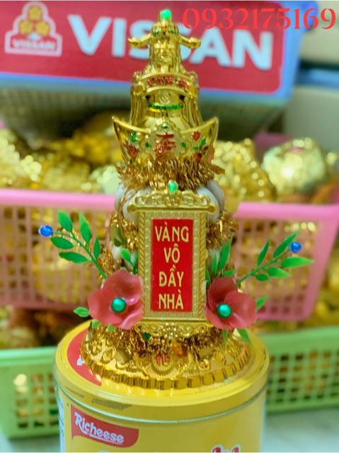 Tháp tỏi Thần Tài ngự thỏi vàng