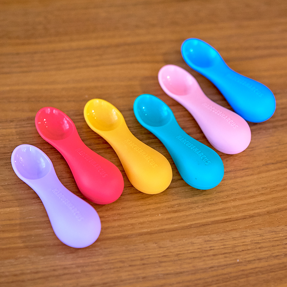 Thìa tập ăn silicon cho bé Palm Grasp Marcus & Marcus, từ 12 tháng - Marcus