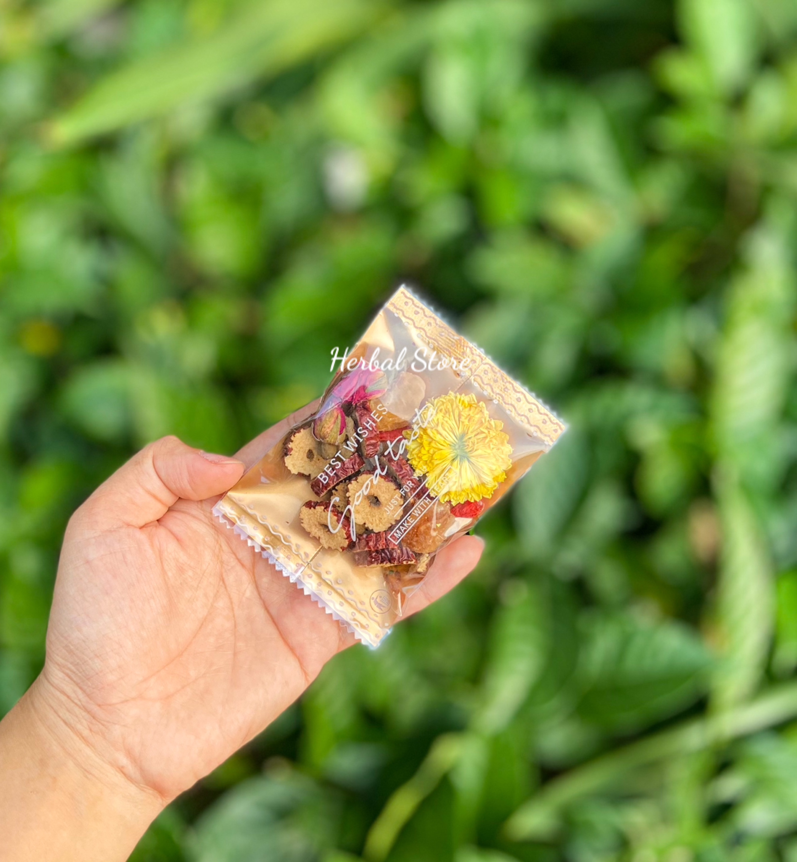TRÀ HOA DƯỠNG NHAN NGŨ VỊ