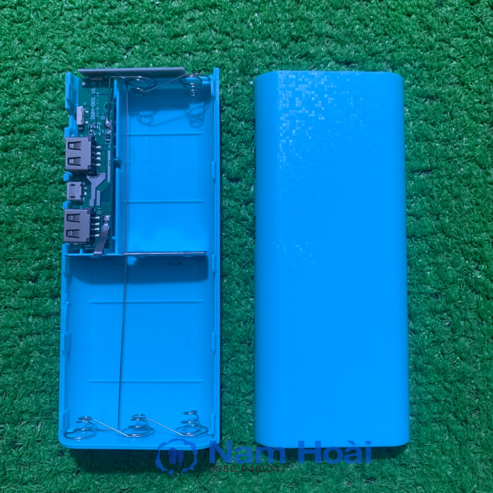 [HCM]Box sạc dự phòng 5 cell 3 đèn led siêu sáng (Không gồm pin)