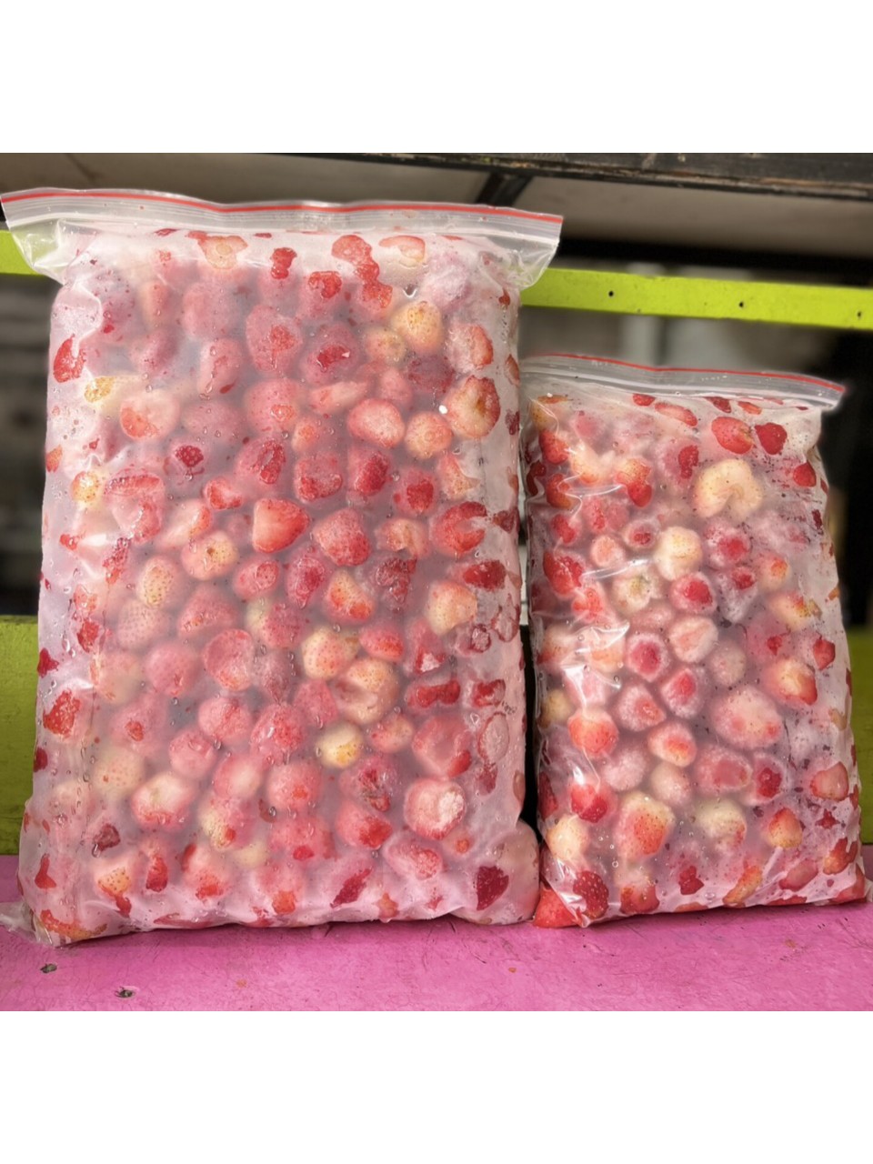 [GIAO HỎA TỐC HCM ]Dâu đông lạnh Loại II -0.5kg - Trái cây Cười