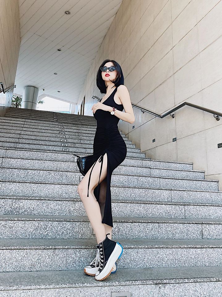 [HCM]Đầm body xẻ đùi rút dây