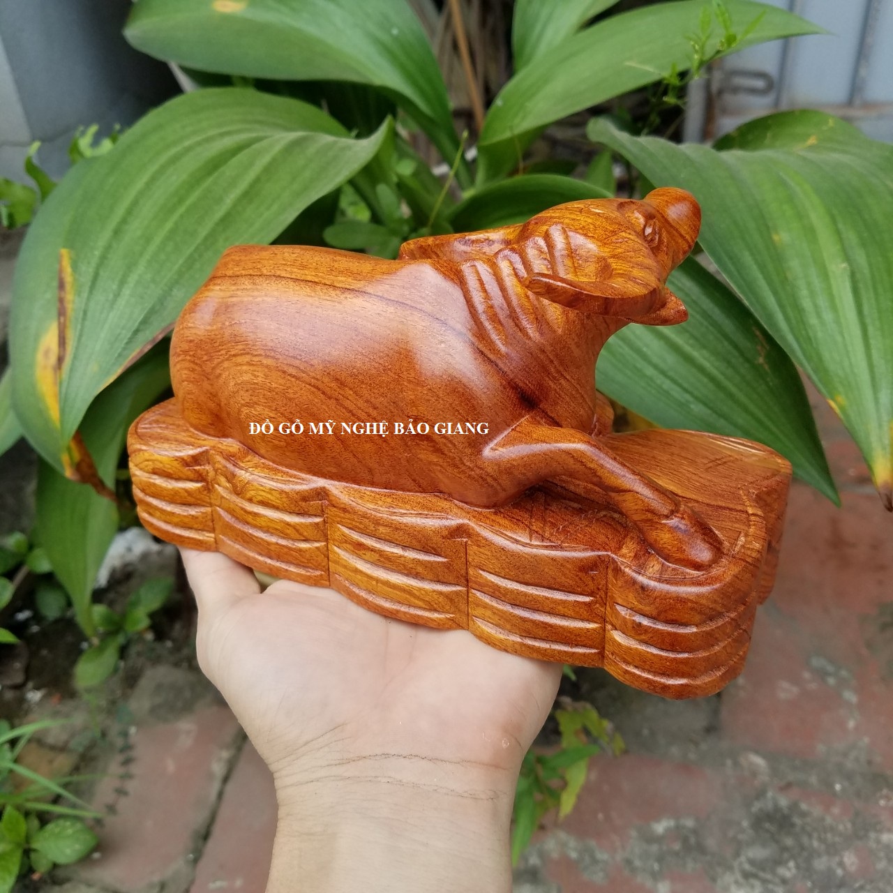 Tượng con trâu gỗ hương 19x10x8