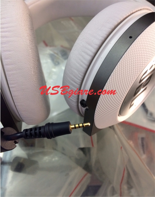 CÁP SẠC TAI NGHE BLUETOOTH JBL SYNCHROS JACK 2.5MM TO USB