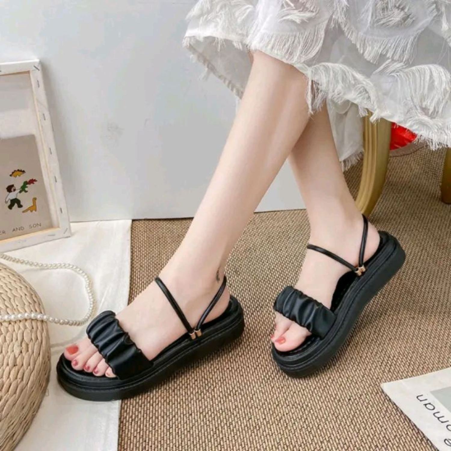 Dép Sandal Xăng Đan nhún bèo đi 2 kiểu