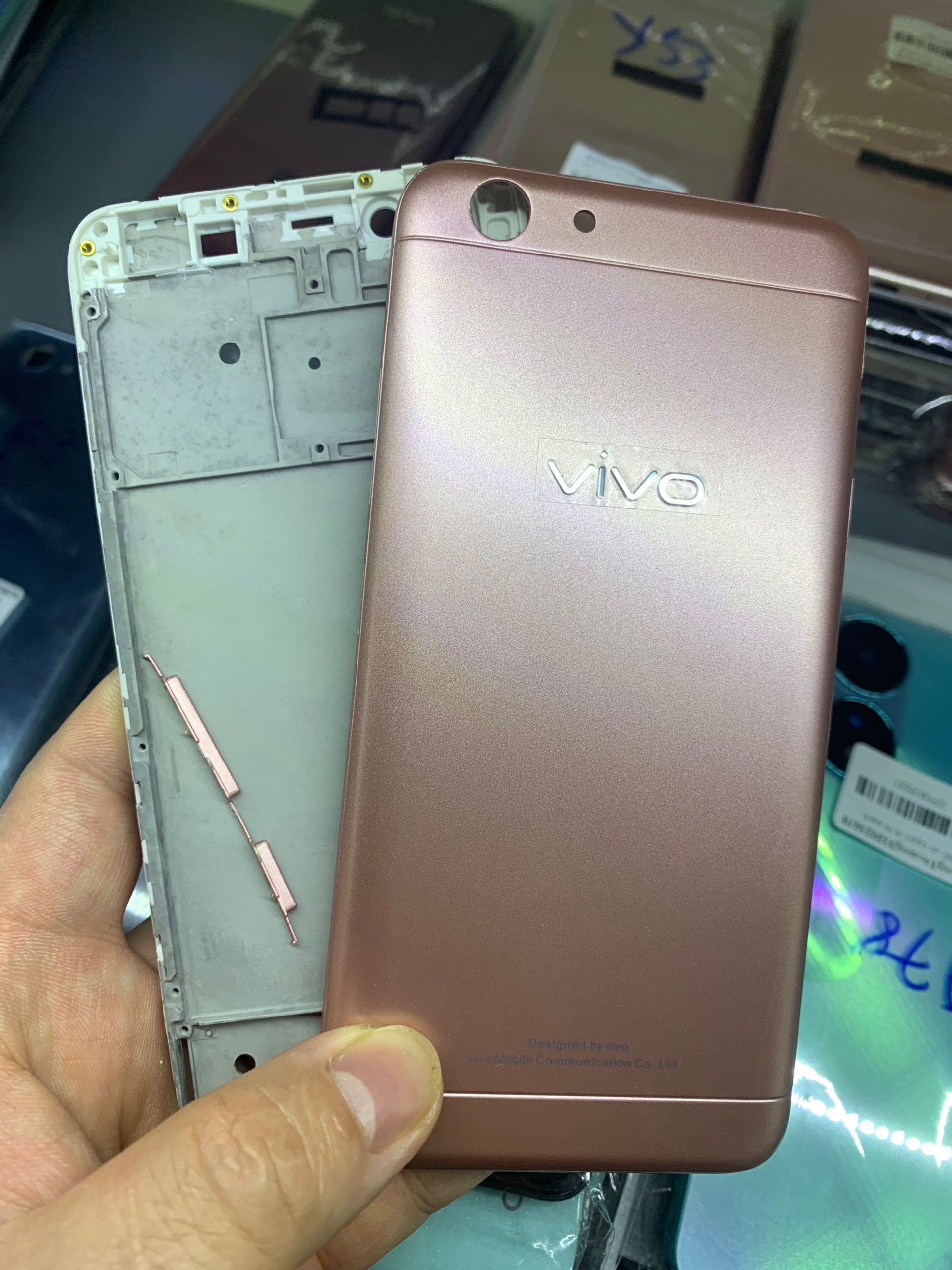 Bộ xương vỏ vivo Y53 zin - gồm lưng ,sườn, phím, bộ kính camera