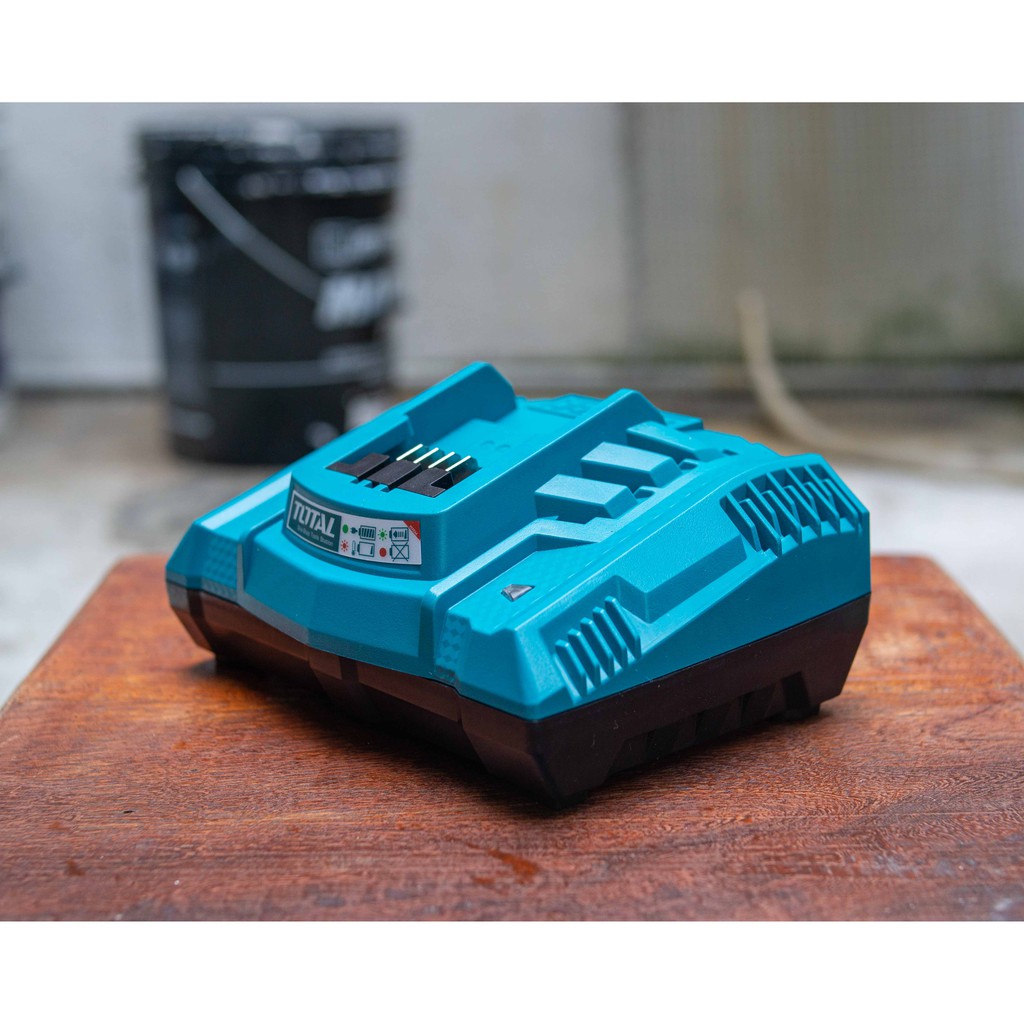 [Chính hãng] [Ảnh thật] Đế sạc nhanh thông minh pin 20v Total TFCLI2003