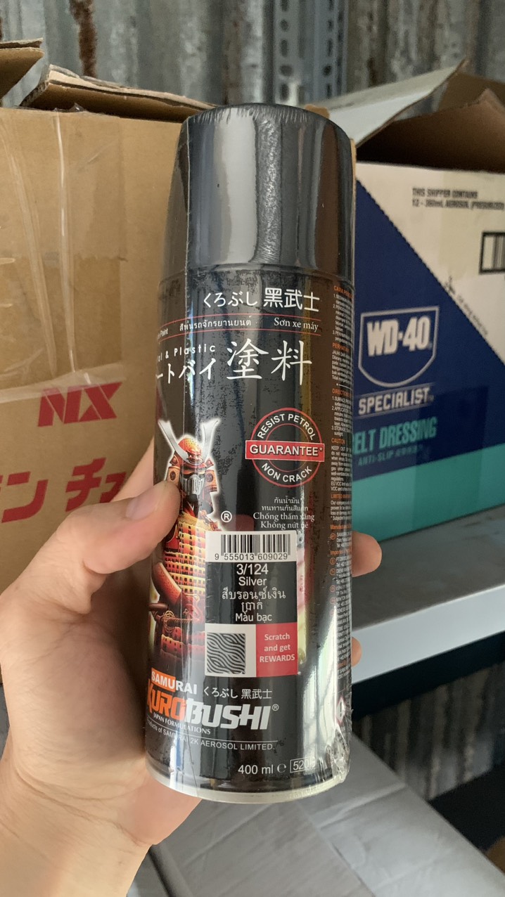 Chai xịt sơn Samurai 3/124 màu bạc 400ml