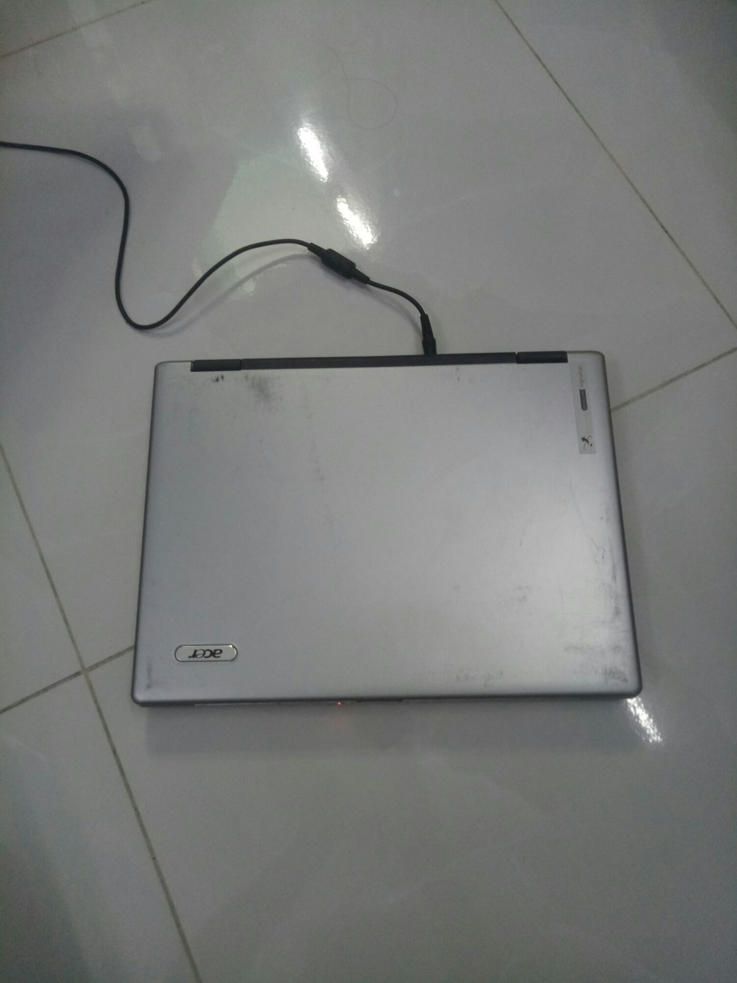 ACER spire 5100 cho bé học tập online