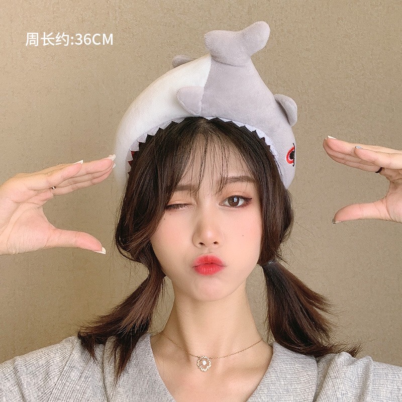 Bờm Cá Mập Khủng Long Ngoạm Đầu Cute Dễ Thương