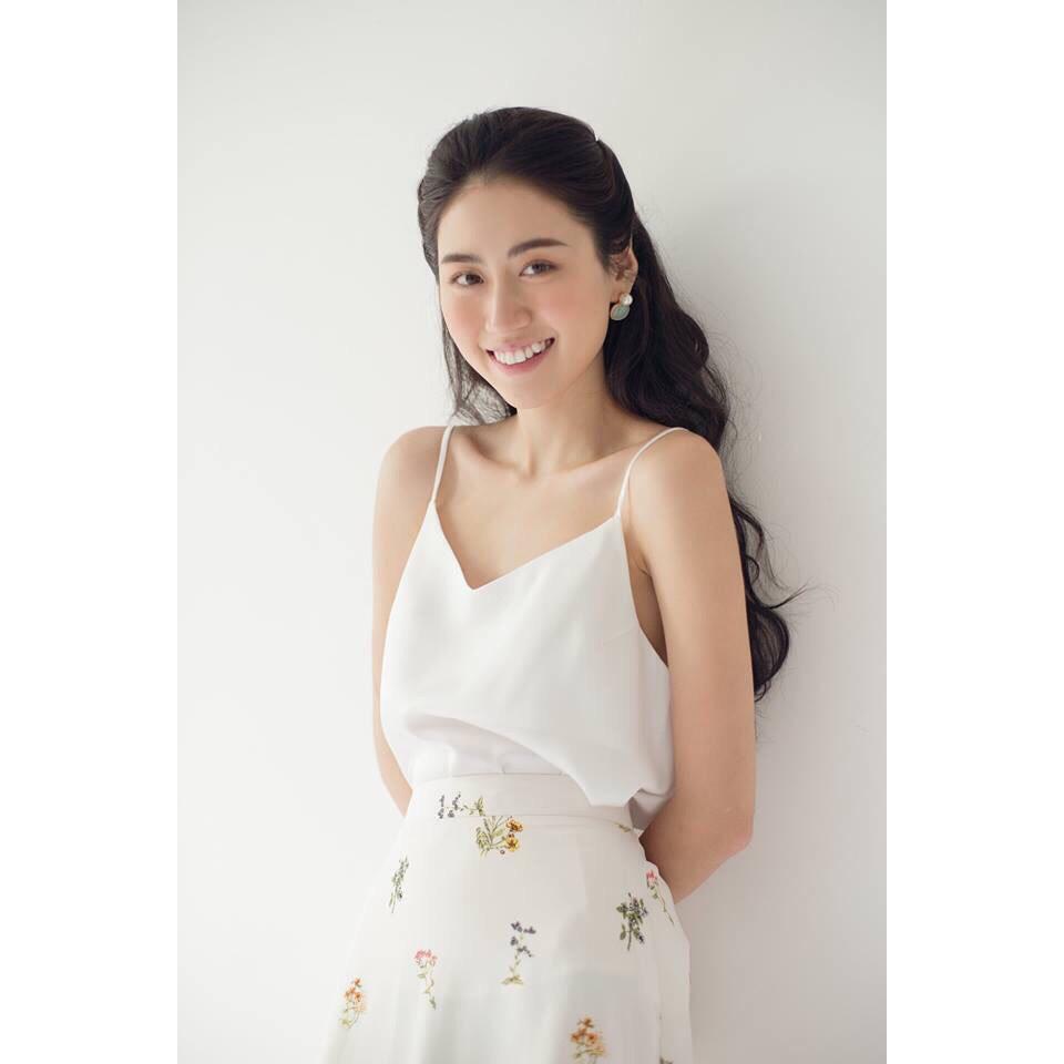 Áo hai dây cổ tim vải voan basic TU