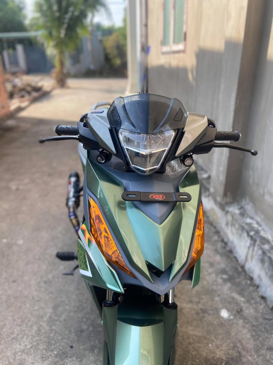 Kiếng chắn gió xe Winner 150