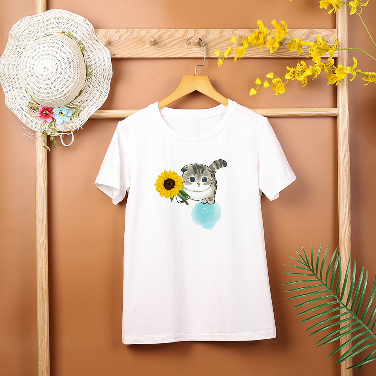 áo thun nữ in hình mèo bông hoa