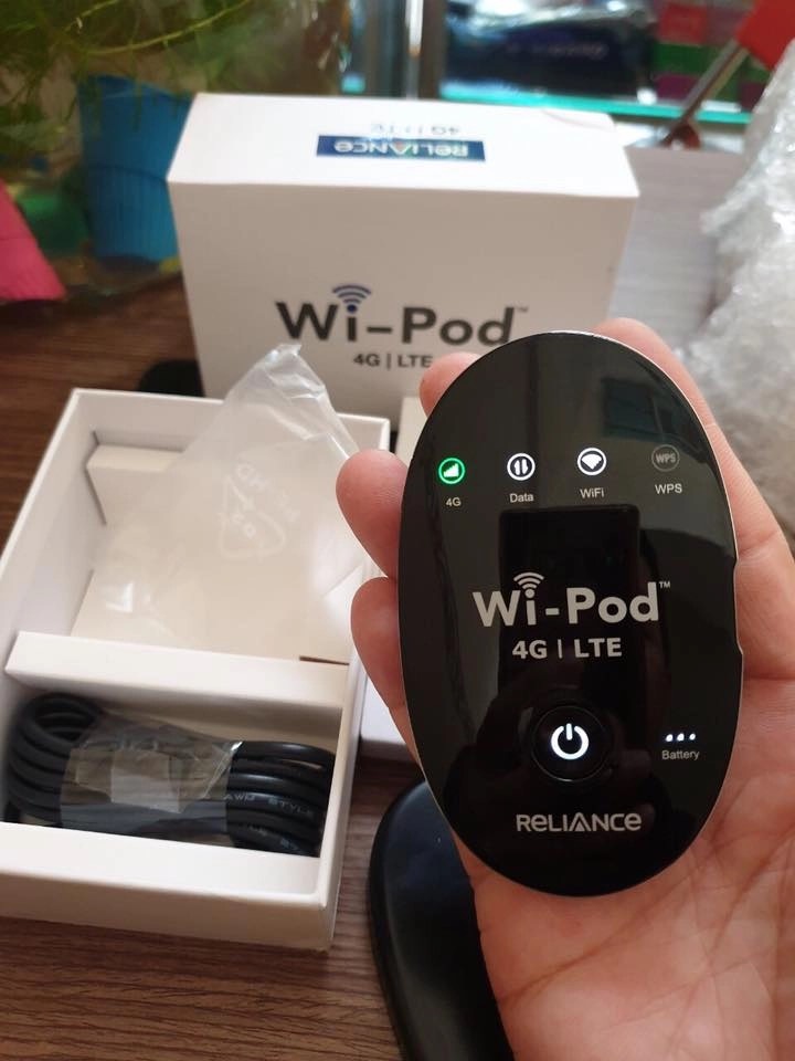 Củ phát wifi di động tốc độ cực cao- cấu hình cực khủng- zte wd670 wi-pod 4g lte 150mbps phát sóng wifi bằng sim 4g- băng thông 4g rộng- hỗ trợ cho 31 user