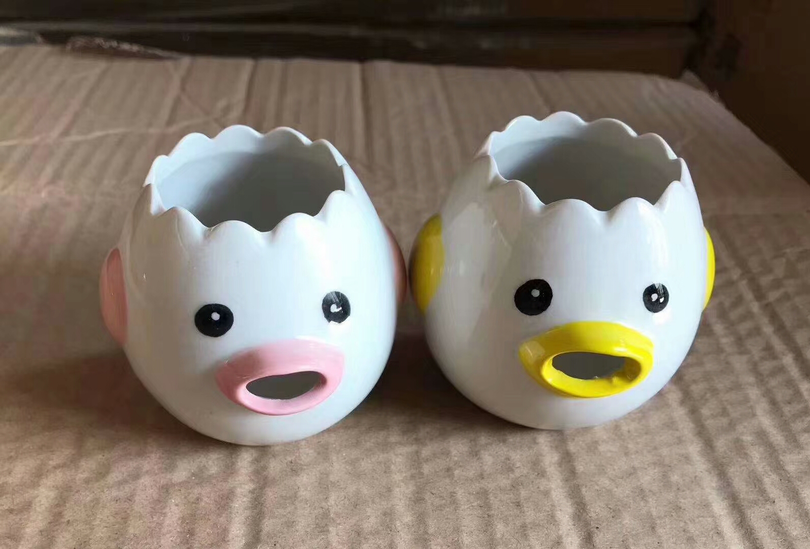 Dụng Cụ Tách Lòng Đỏ Trứng Gà