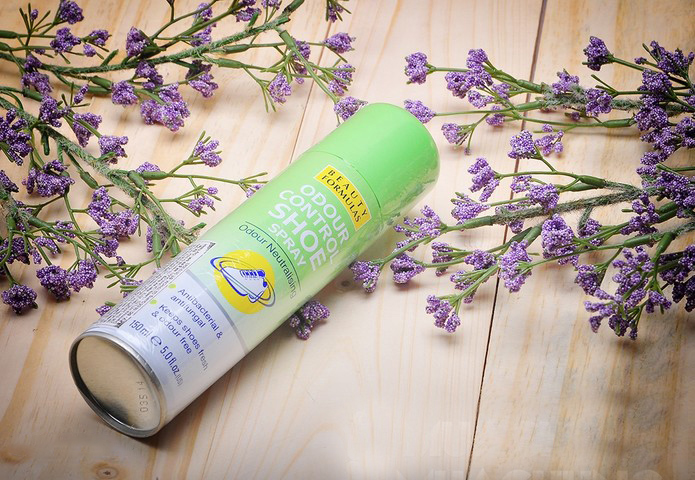 Xịt khử mùi giày Beauty Formulas Odour Control Shoe 150ml