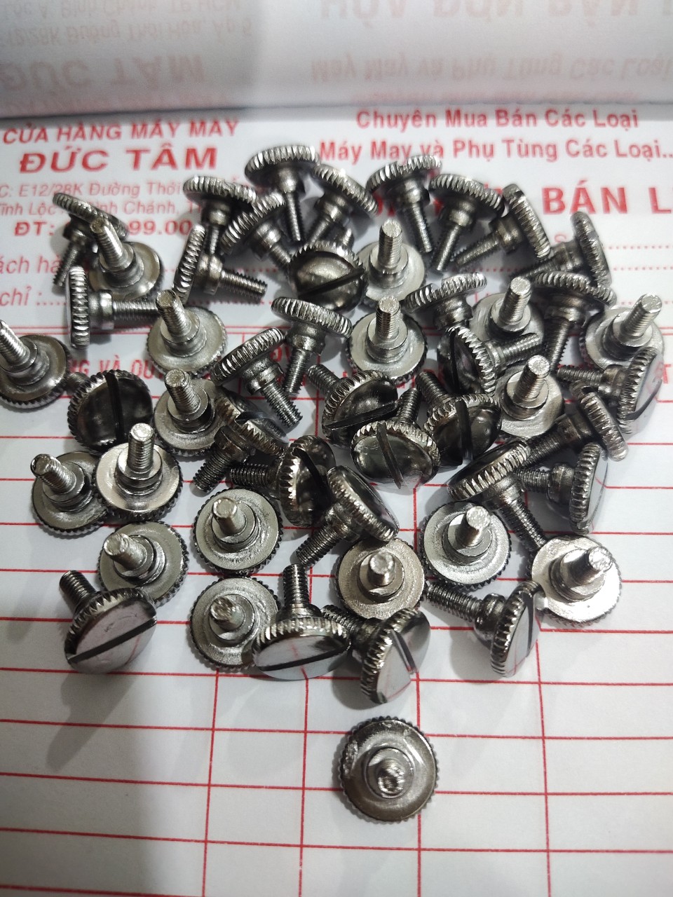 ốc lắp cữ máy khâu công nghiệp