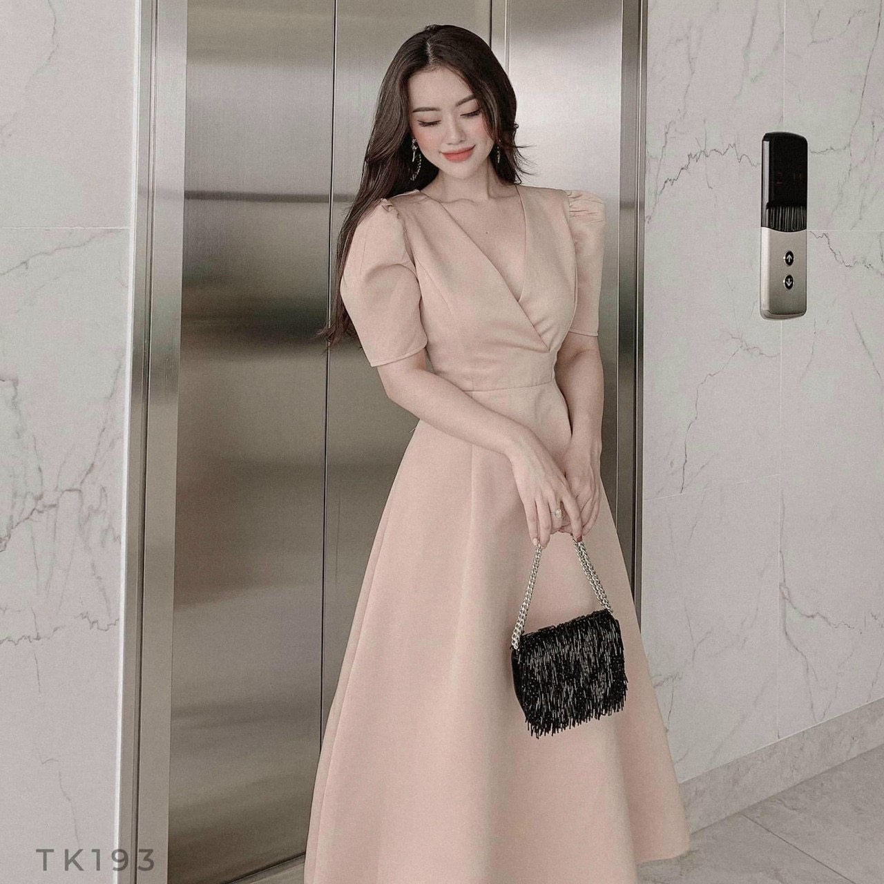 Đầm cổ V form dài 4 màu
