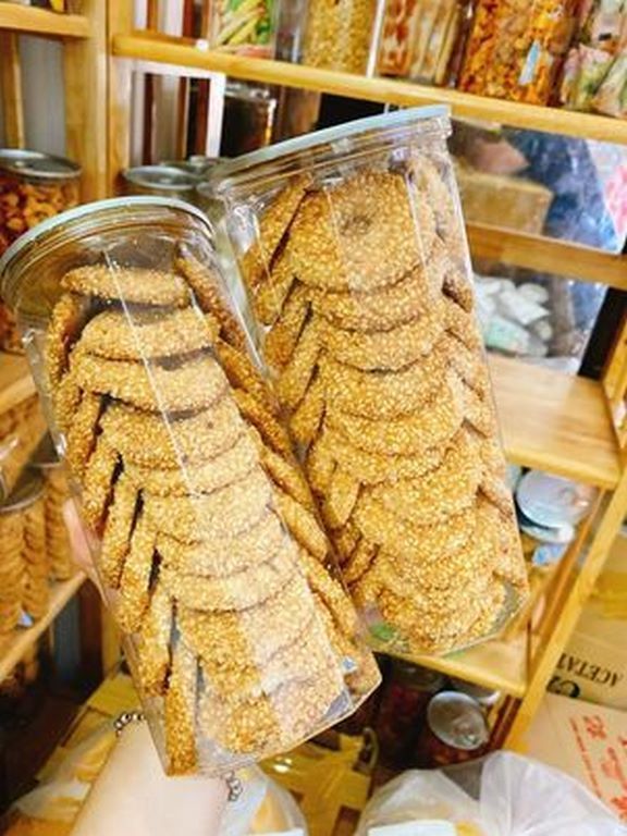 Bánh vòng mè lon pet 250g - cực ngon