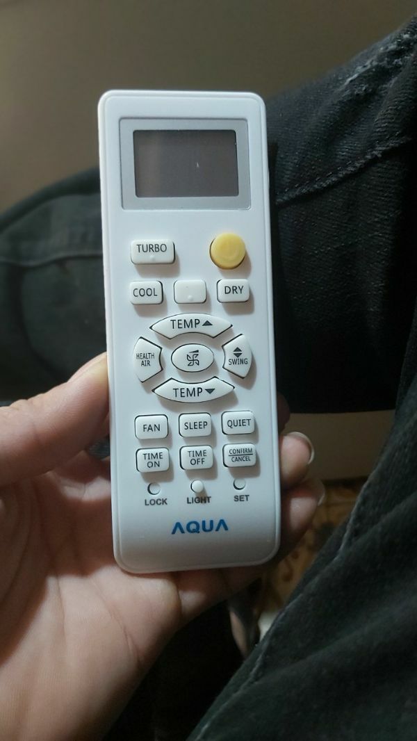 khiển điều hòa AQUA vát