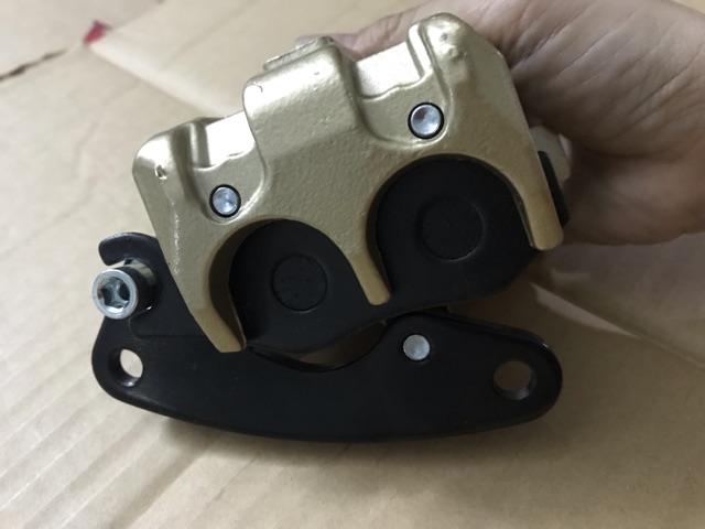Heo dầu dưới xe Jupiter hàng Indonesia