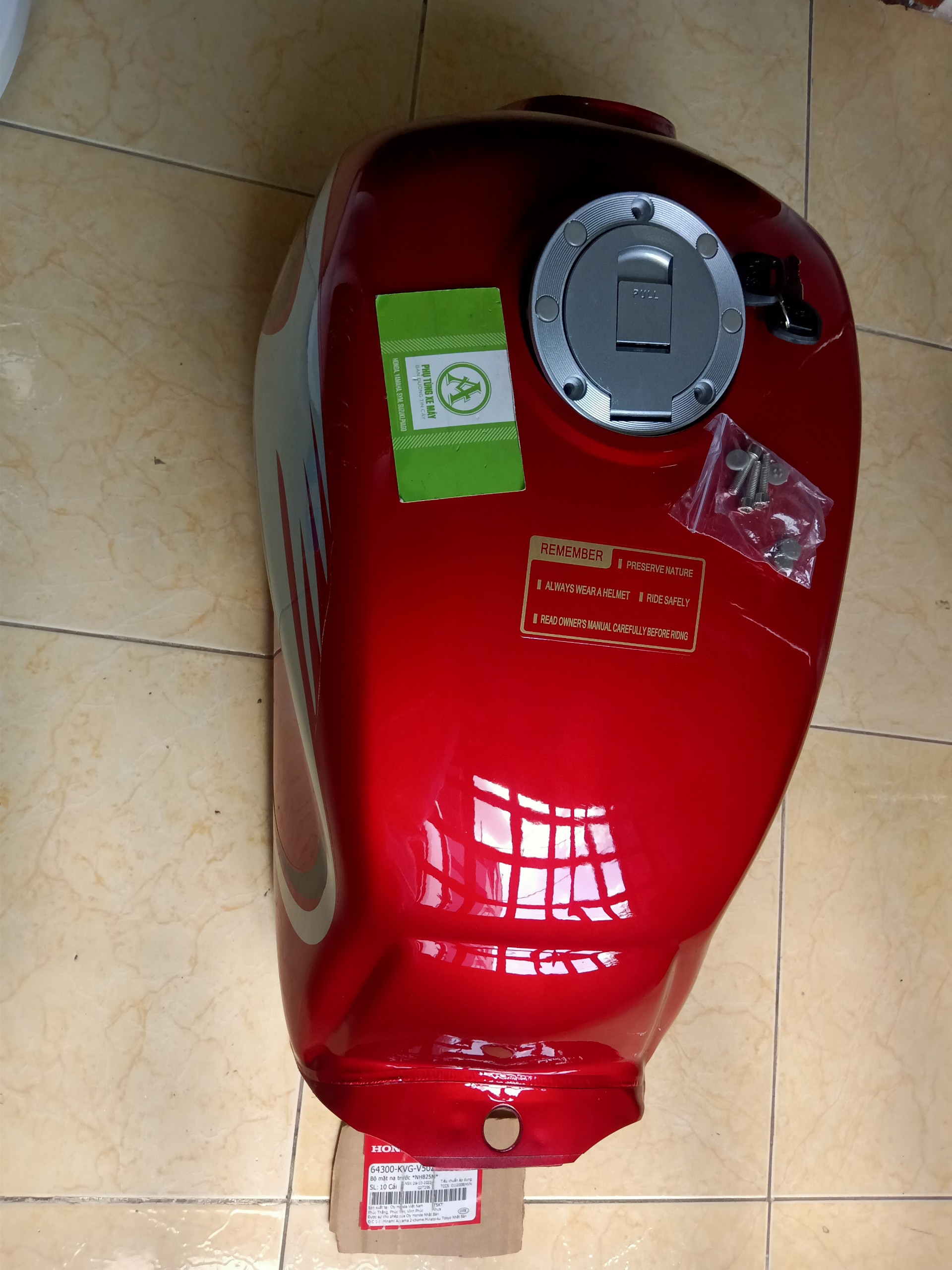 BÌNH XĂNG LỚN XE LÔI NẮP TRÒN ÂM CẢ NẮP MÀU ĐỎ / XANH