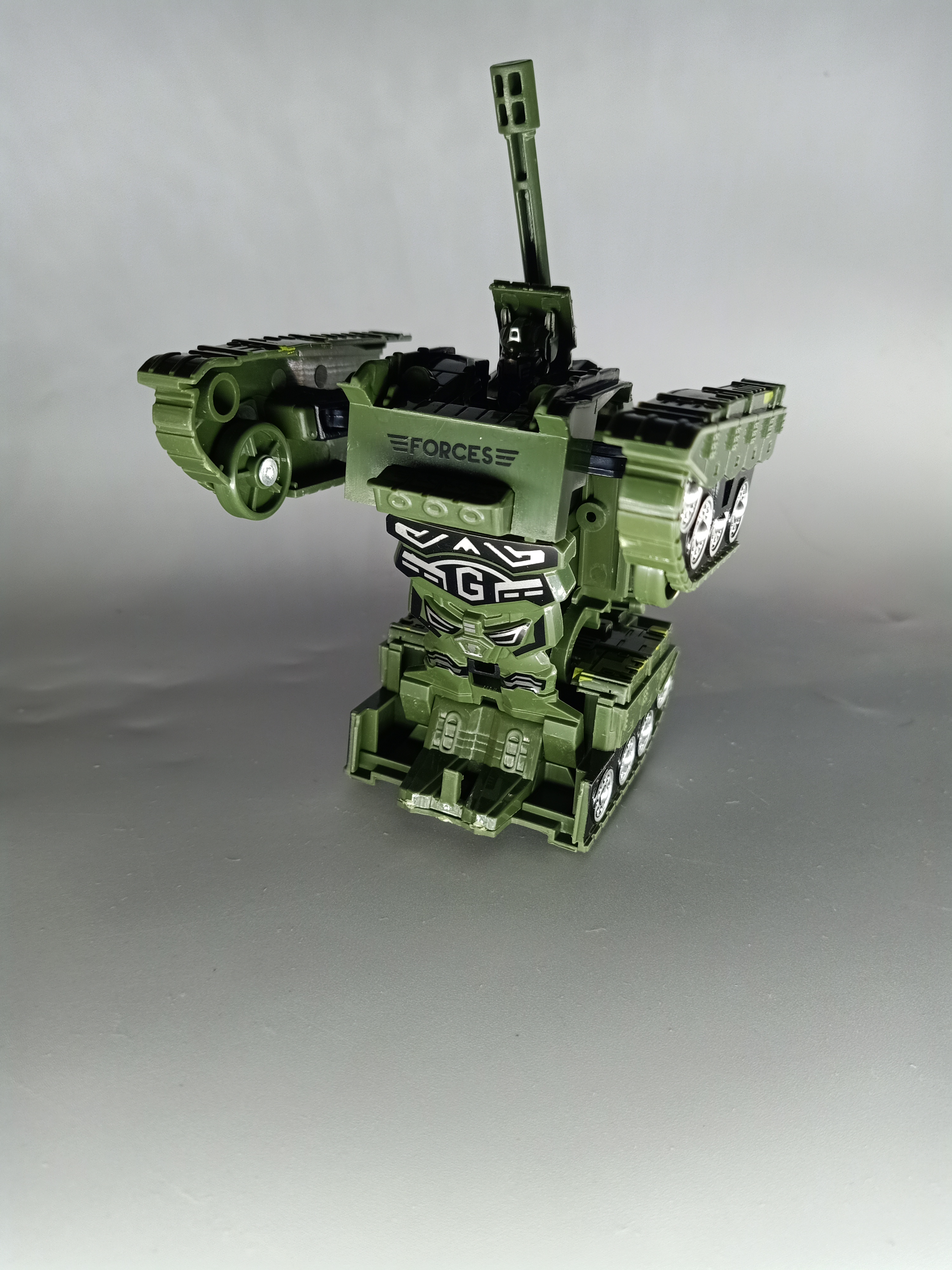 [Đồ chơi chạy trớn] XE TĂNG BIẾN HÌNH ROBOT BẰNG SẮT (Military robot)