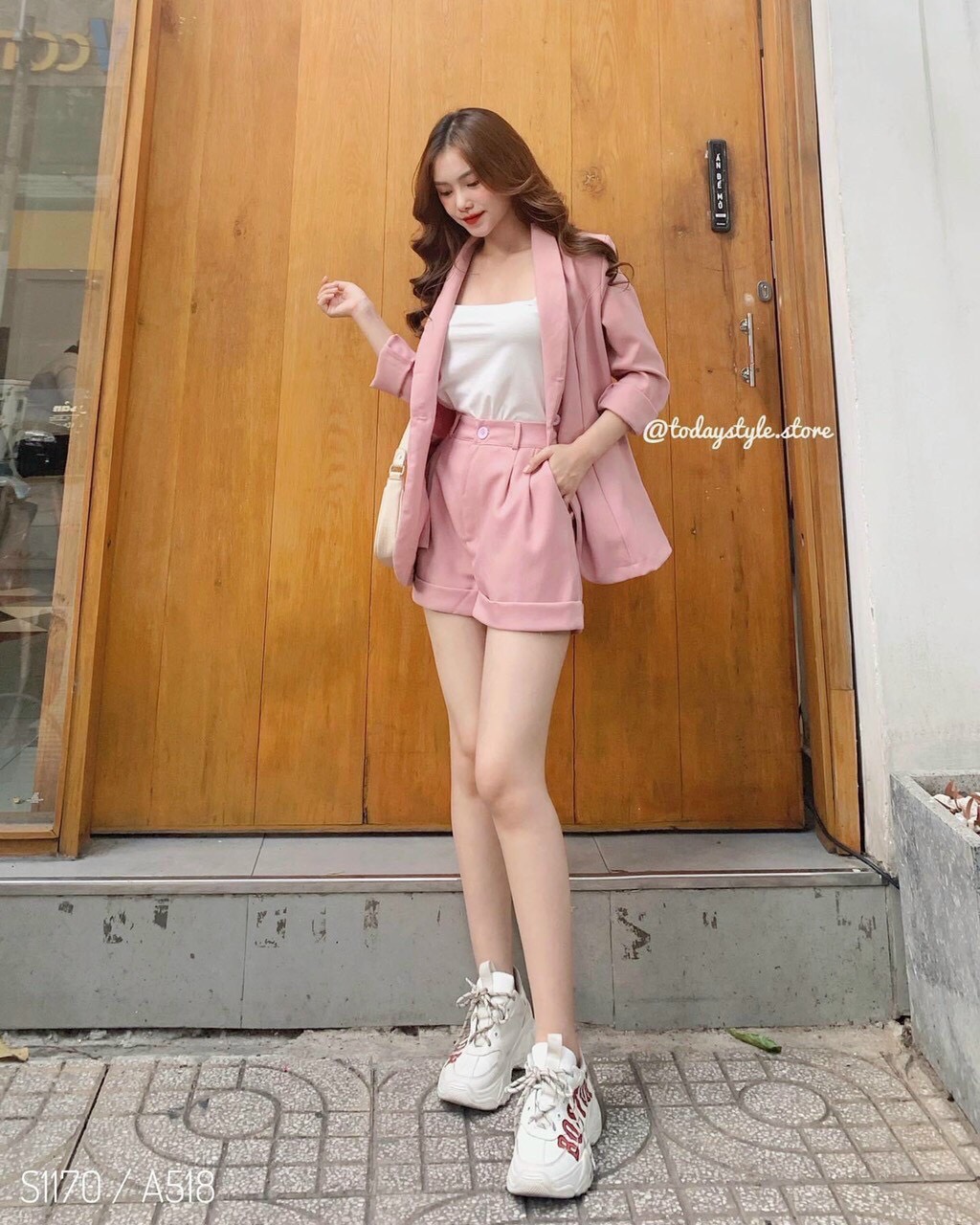 SÉT BỘ VEST ĐÙI KÈM ÁO 2 DÂY CỰC HOT